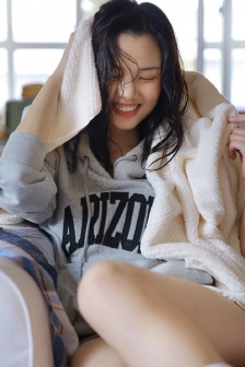 男人碰到紧的会出来的很快吗